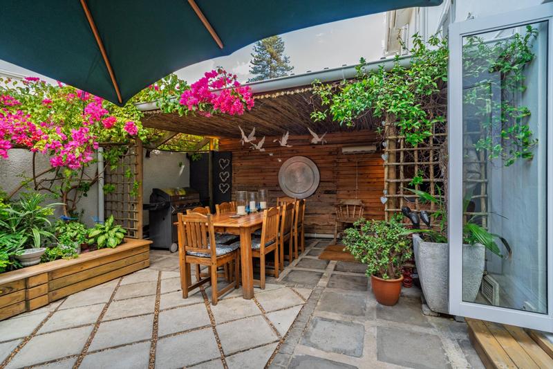 2 Bedroom Property for Sale in Wynberg Upper Western Cape